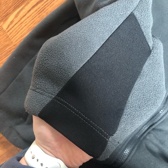 Men’s North Face Jacket - Picture 3 of 4